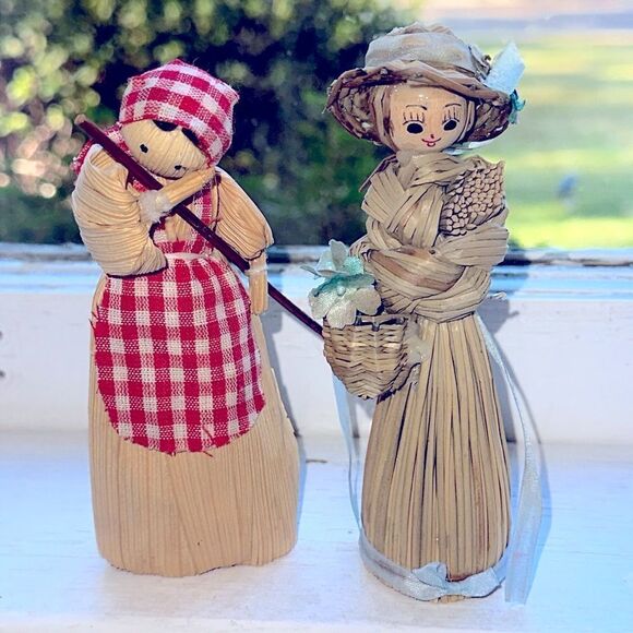 2 vintage small handcrafted dolls/ cornhusk & straw - Picture 1 of 7